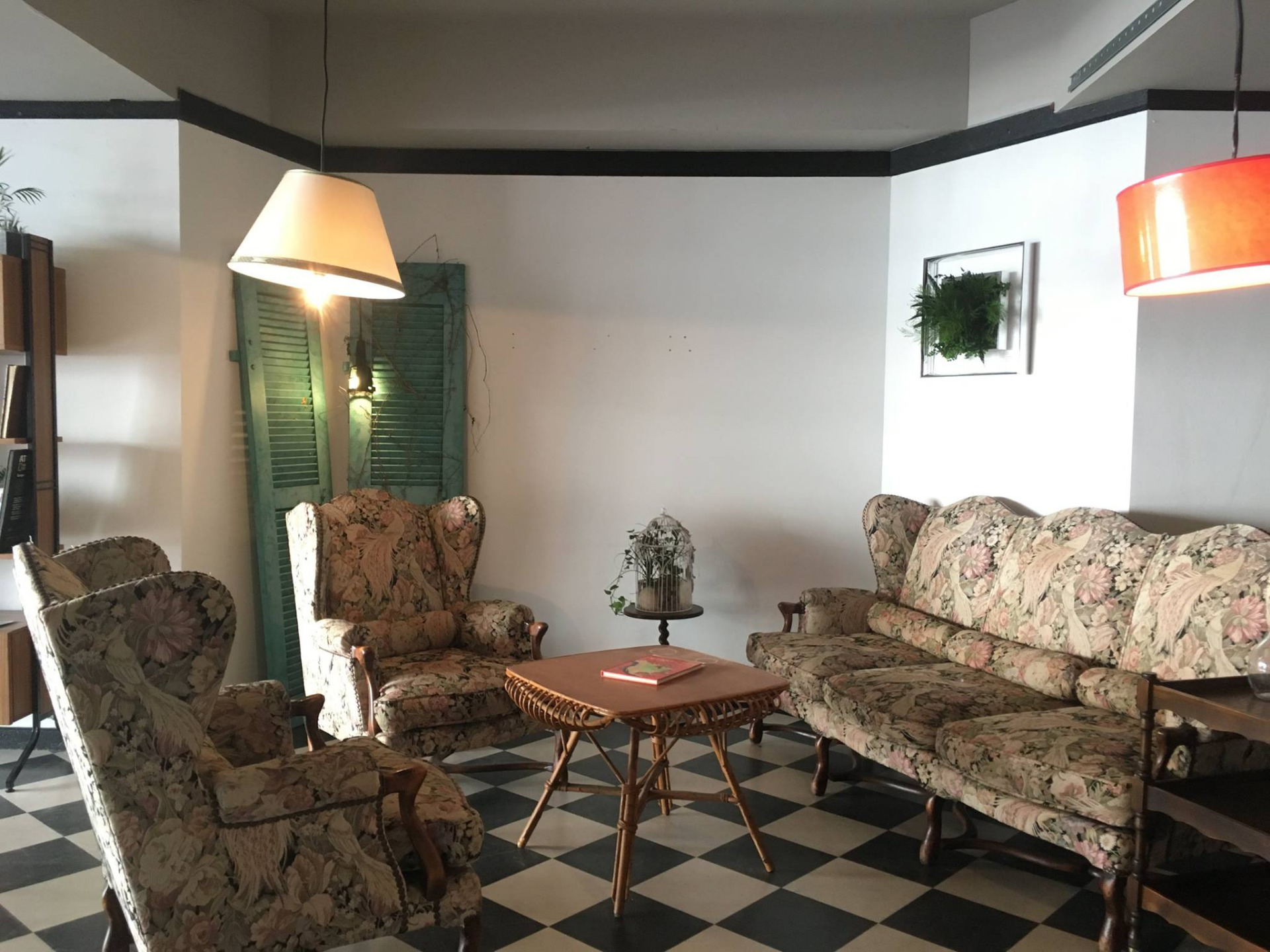 Récupérations Abajours pour le Café du C4